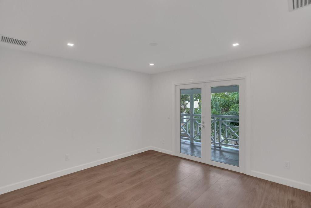 109 Southeast Olive Way Boca Raton, FL 33432 - Photo 23 of 33 BEDROOM #3