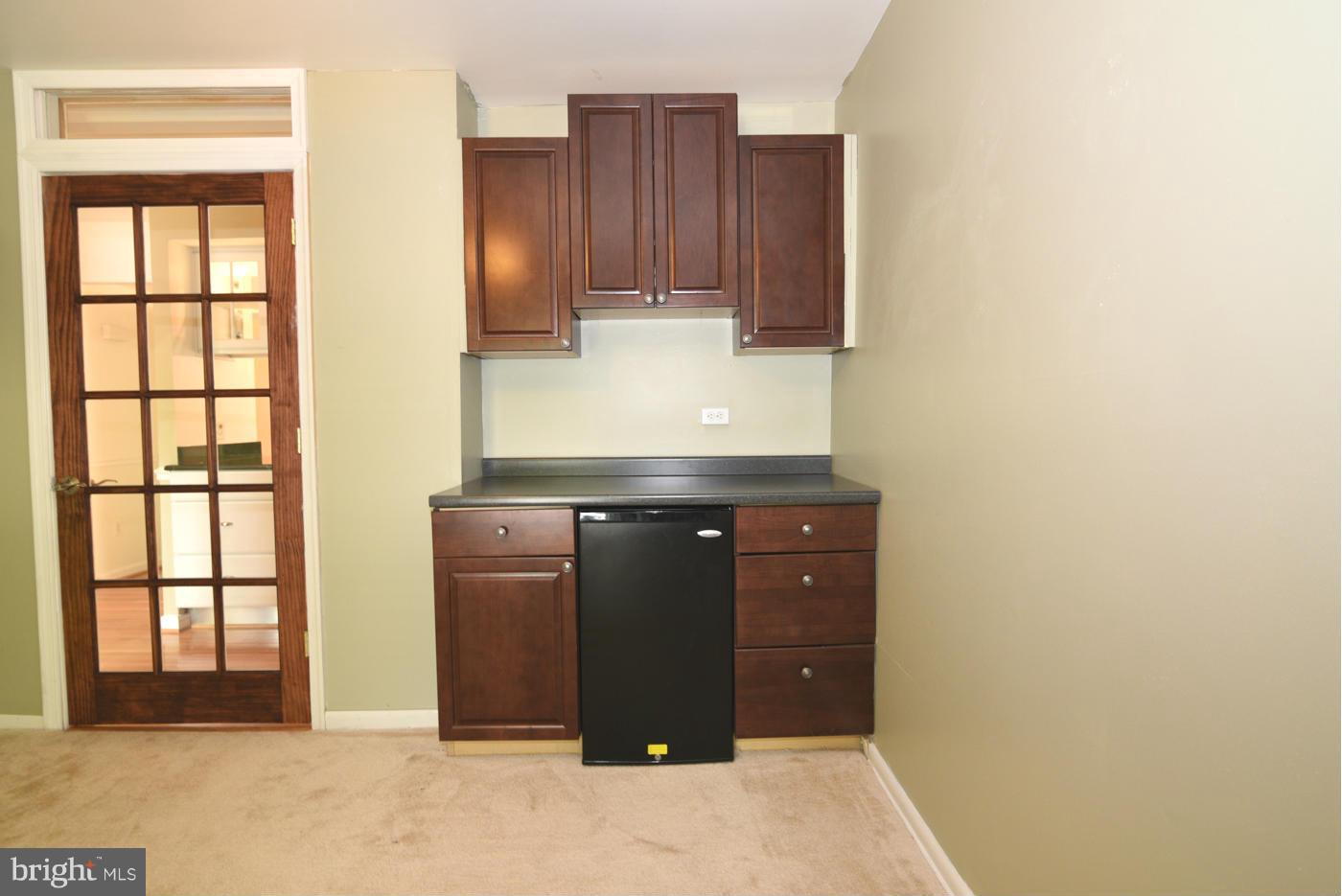 2121 Colts Neck Court Reston, VA 20191 - Photo 15 of 30 Custom Built Cabinets w/Mini Fridge!