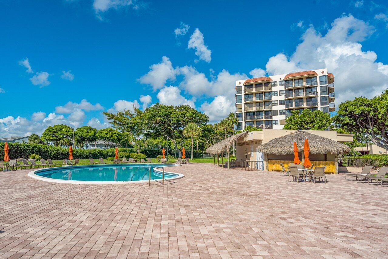 859 Jeffery Street, Unit 609 Boca Raton, FL 33487 - Photo 26 of 34 pool on intracoastal