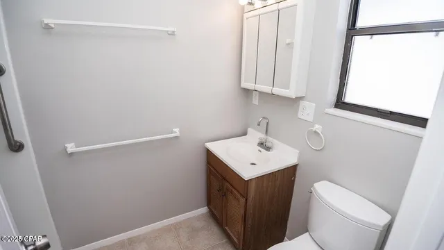 $2,100 | 247 Poinsettia Drive, Panama City Beach, FL 32413