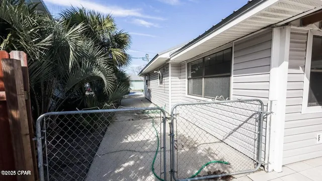 $2,100 | 247 Poinsettia Drive, Panama City Beach, FL 32413