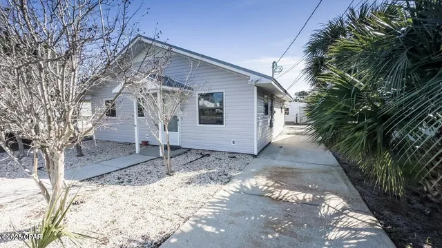 $2,100 | 247 Poinsettia Drive, Panama City Beach, FL 32413