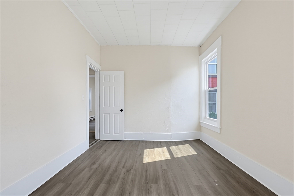 230 Pleasant Street Worcester, MA 01609 - Photo 15 of 41