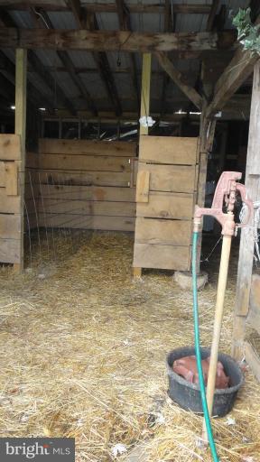 57 Elk Mills Road Elkton, MD 21921 - Photo 8 of 18 Barn/Stable