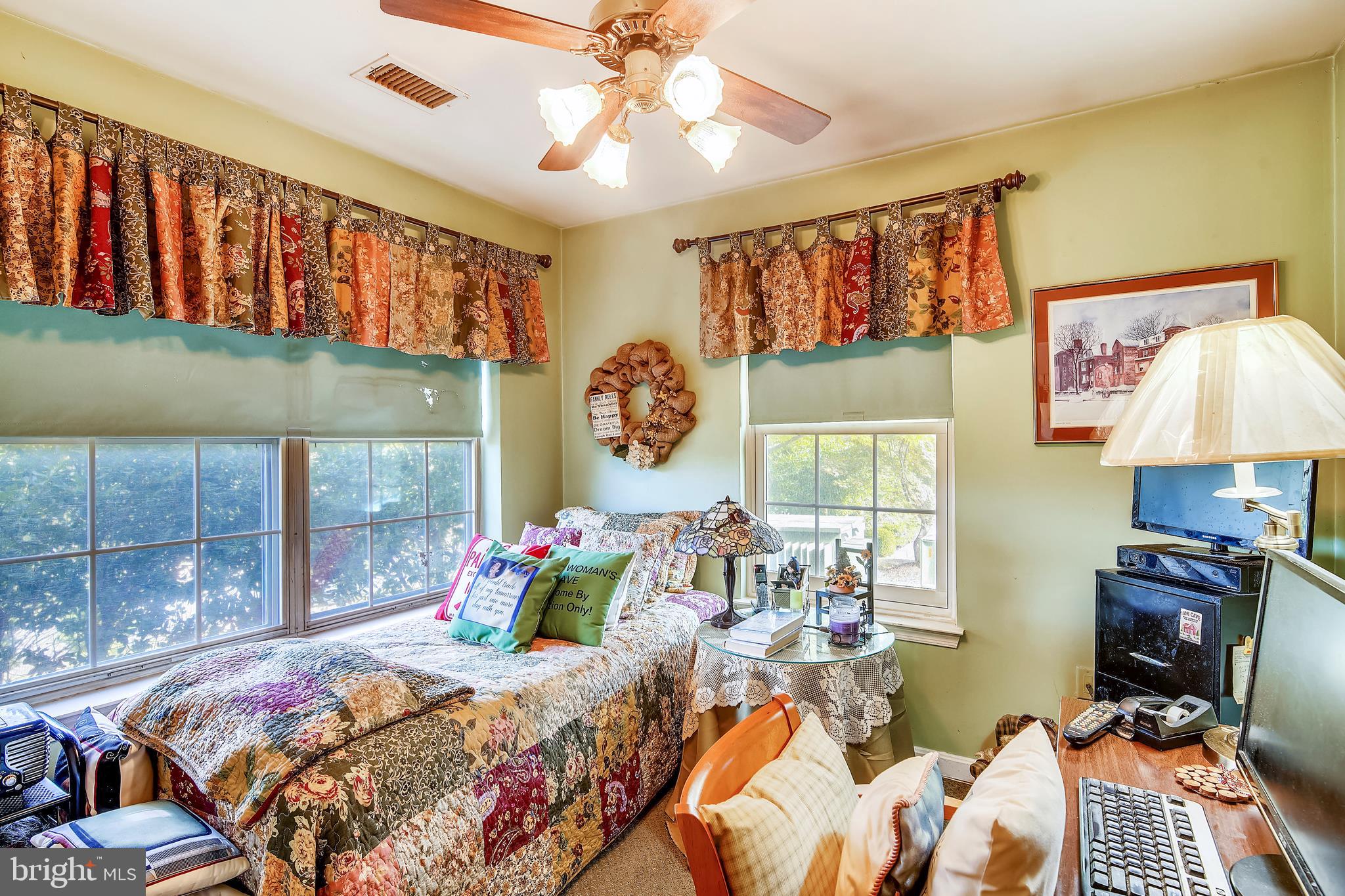 404 Ridgepoint Place, Unit 14 Gaithersburg, MD 20878 - Photo 14 of 31 Gallery Image 14