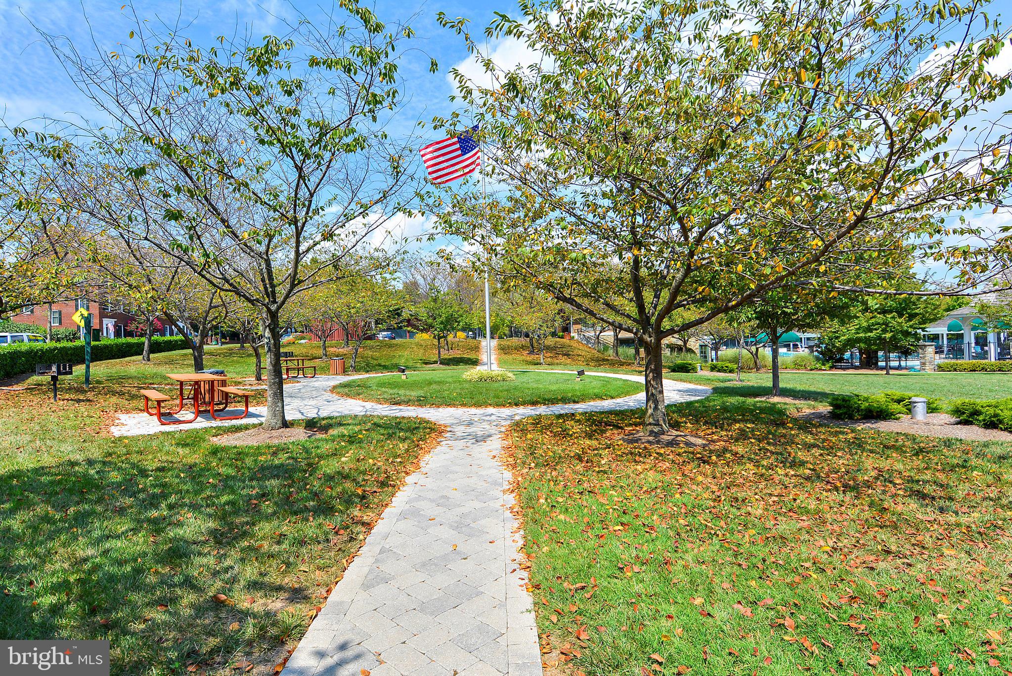 404 Ridgepoint Place, Unit 14 Gaithersburg, MD 20878 - Photo 18 of 31 Gallery Image 18