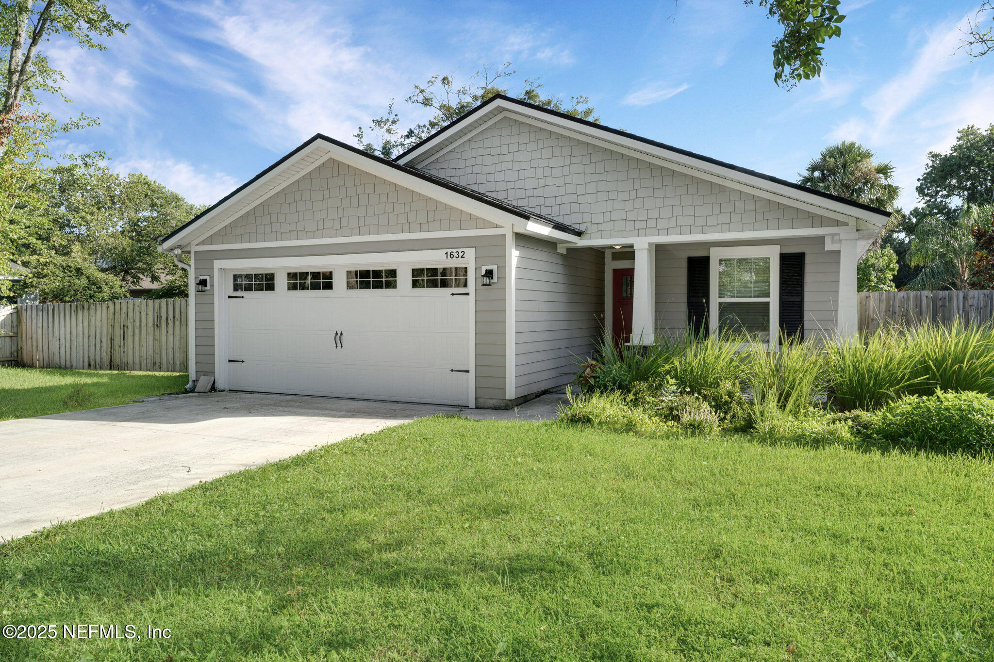 1632 Bermuda Road Jacksonville, FL 32224 - Photo 2 of 25 Front of Home