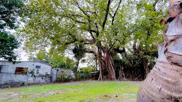 $398,500 | 3176 Northwest 59th Street, Miami, FL 33142