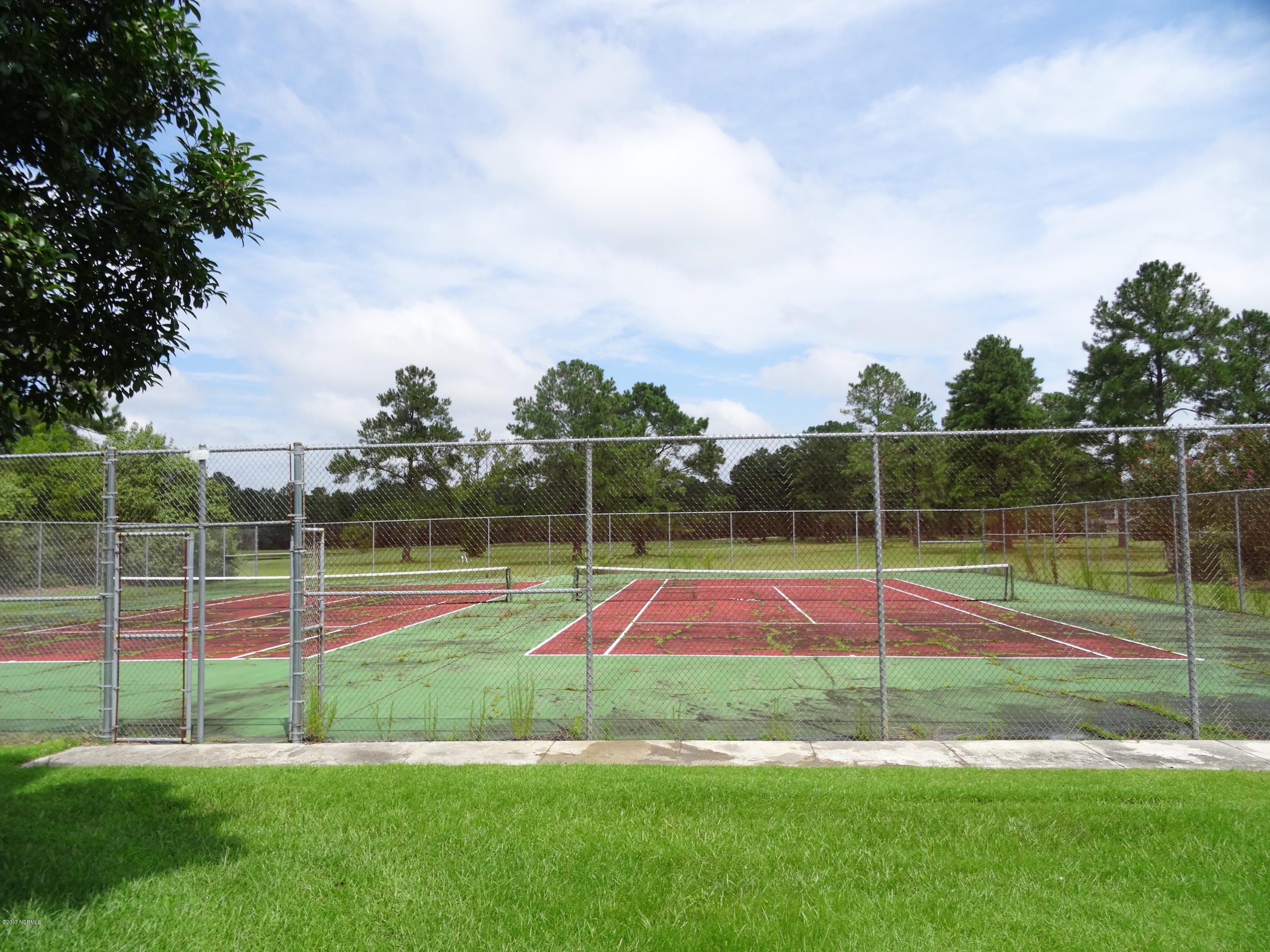 601 Peletier Loop Road, Unit K66 Swansboro, NC 28584 - Photo 33 of 34 Tennis Court