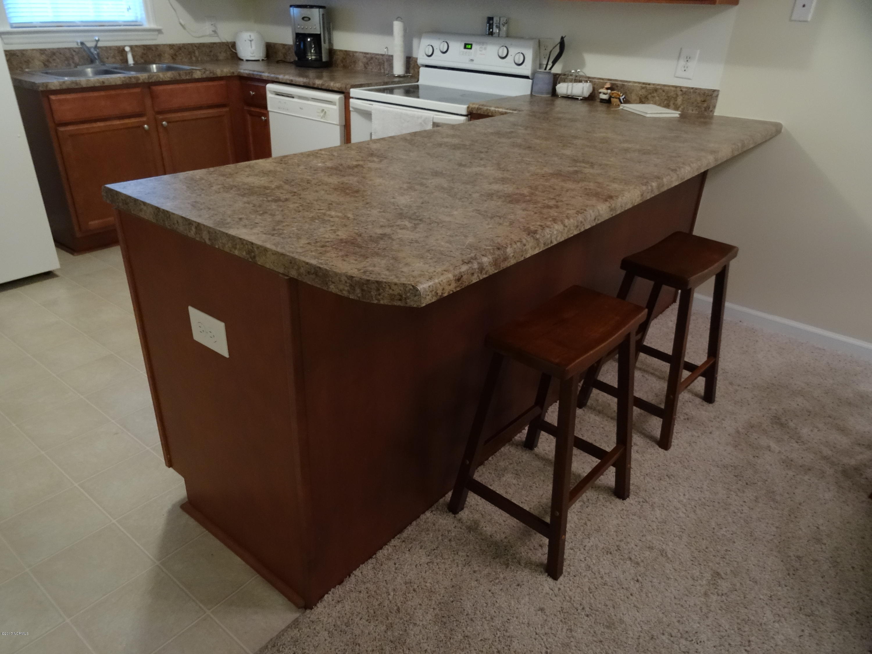601 Peletier Loop Road, Unit K66 Swansboro, NC 28584 - Photo 10 of 34 Kitchn Bar