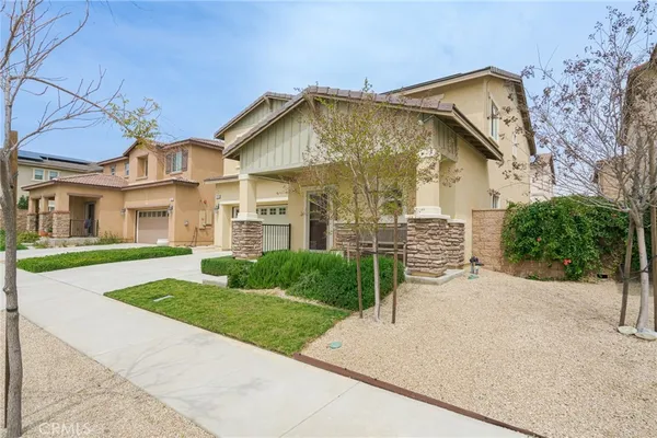 front view of house with a yard