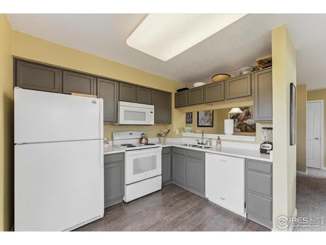 $389,000 | 930 Button Rock Drive, Unit 64, Longmont, CO 80504