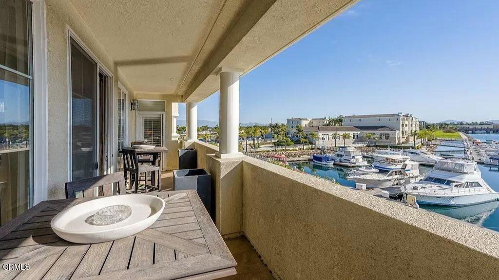 4346 Tradewinds Drive Oxnard, CA 93035 - Photo 22 of 34