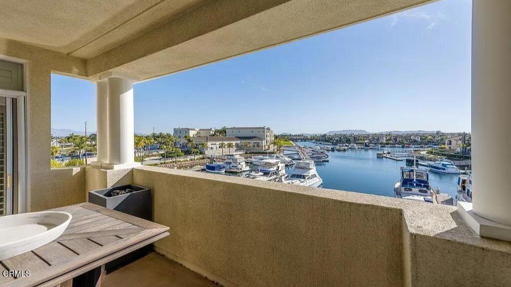 4346 Tradewinds Drive Oxnard, CA 93035 - Photo 23 of 34