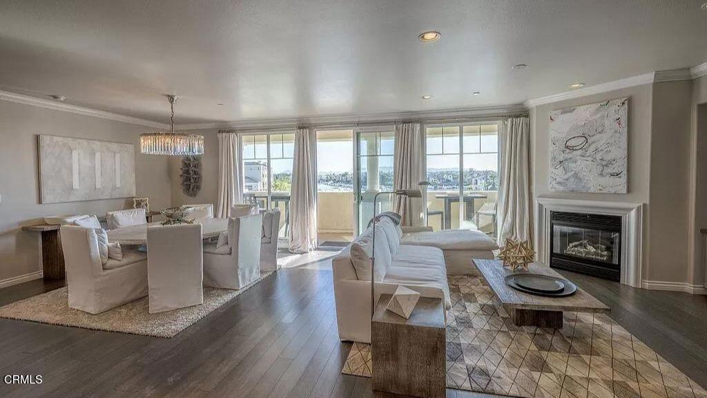 4346 Tradewinds Drive Oxnard, CA 93035 - Photo 8 of 34