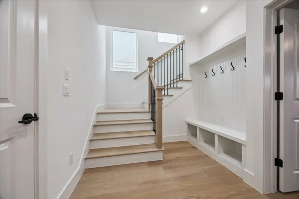 $810,000 | 3506 Dorset Clf Lane, Houston, TX 77055