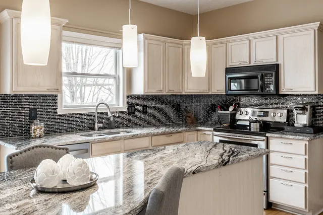 $500,000 | 11191 Timberview Drive, Fishers, IN 46037