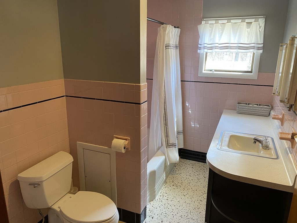 230 Straits Road Hatfield, MA 01038 - Photo 18 of 23 a bathroom with a sink toilet and tub