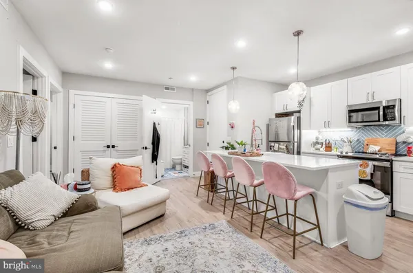 $1,995 | 1144 Frankford Avenue, Unit 301, Philadelphia, PA 19125