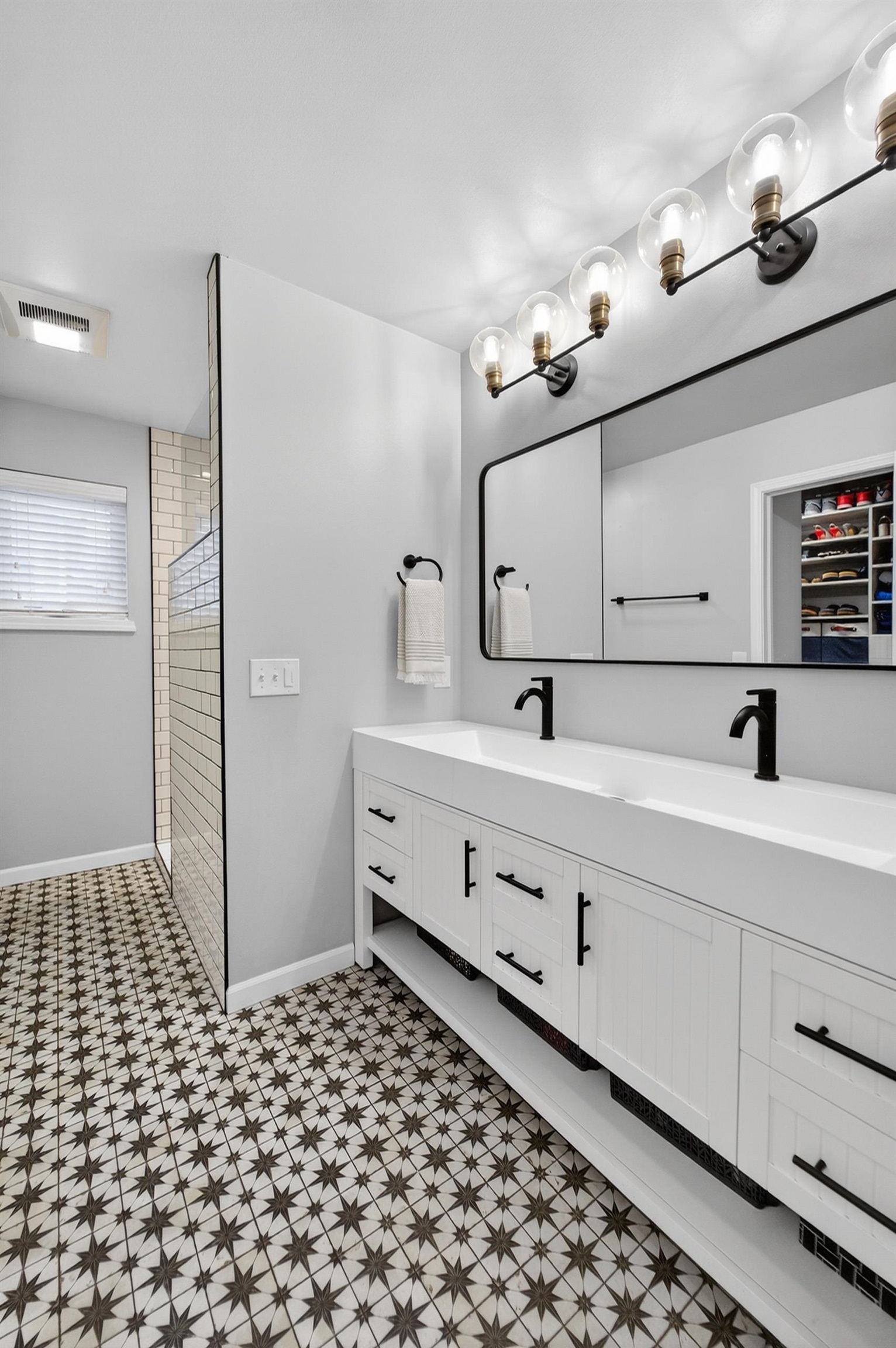 4413 Yukon Way Middleton, WI 53562 - Photo 30 of 61