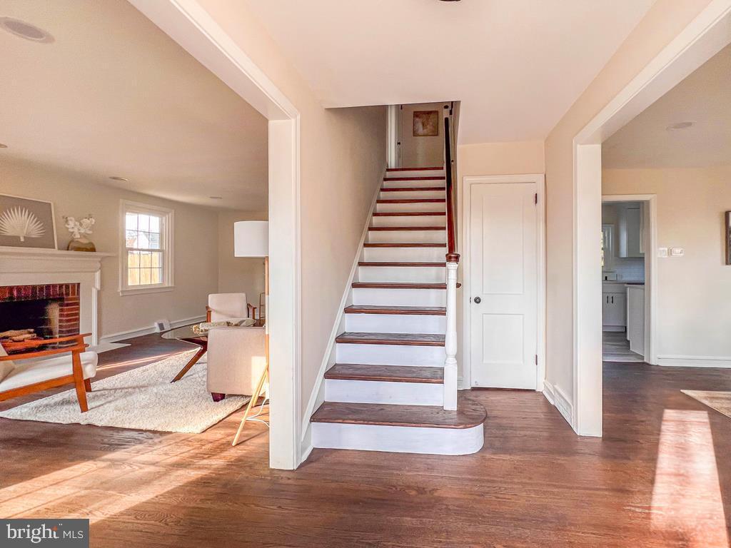7440 Elizabeth Road Elkins Park, PA 19027 - Photo 4 of 36 Gallery Image 4