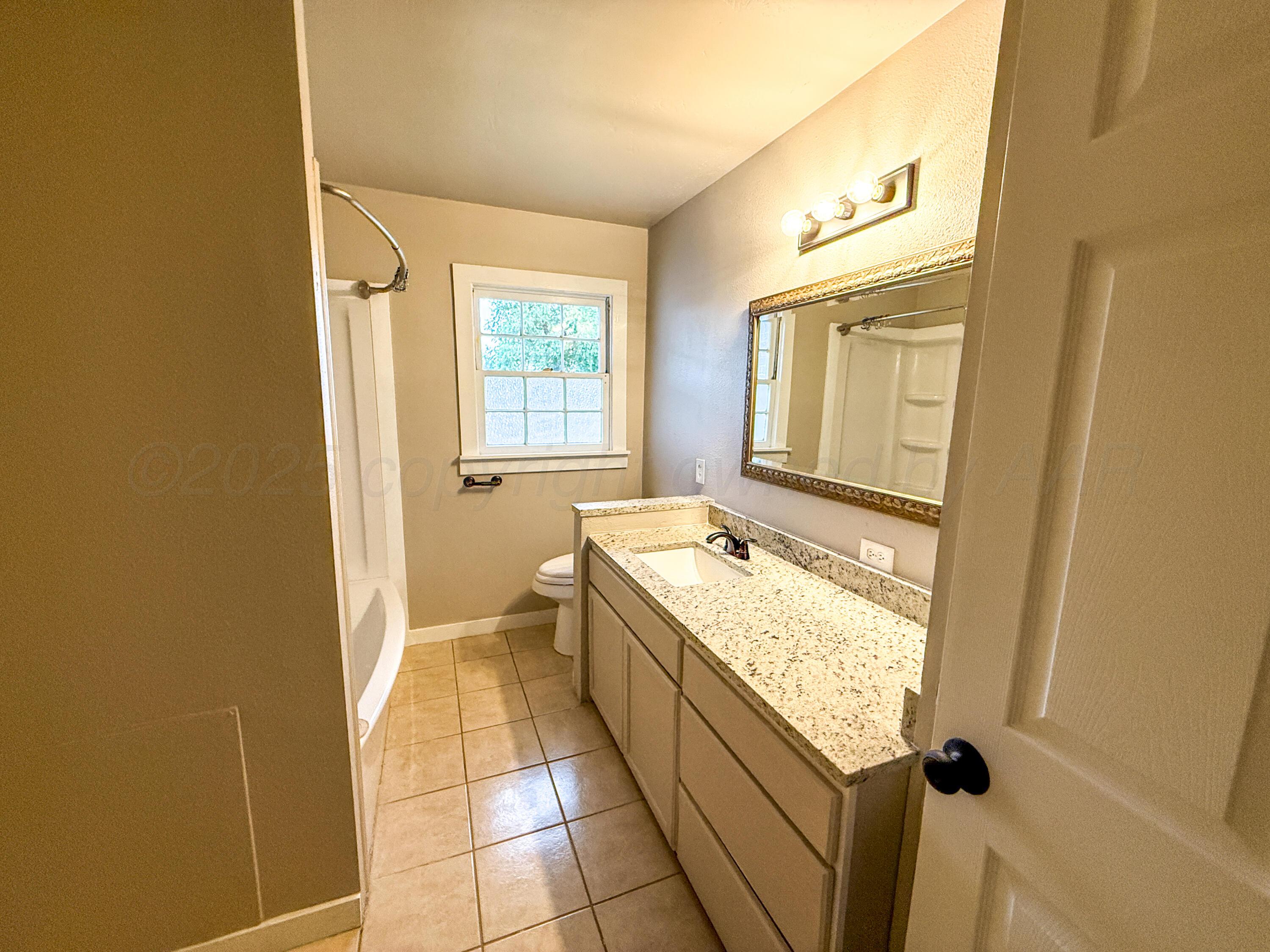 4708 South Bryan Street Amarillo, TX 79110 - Photo 11 of 18 bathroom