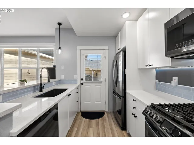 $390,000 | 1486 Northeast Market Drive, Fairview, OR 97024