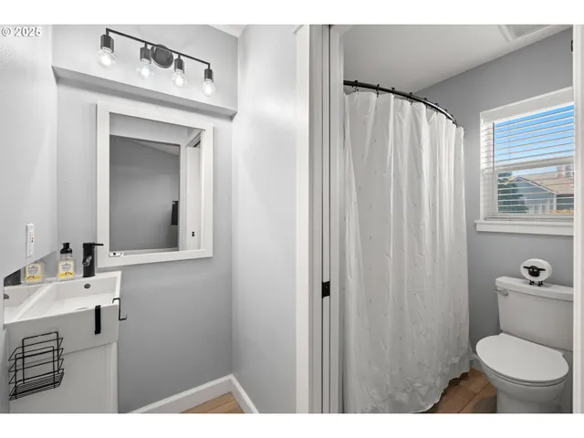 $390,000 | 1486 Northeast Market Drive, Fairview, OR 97024