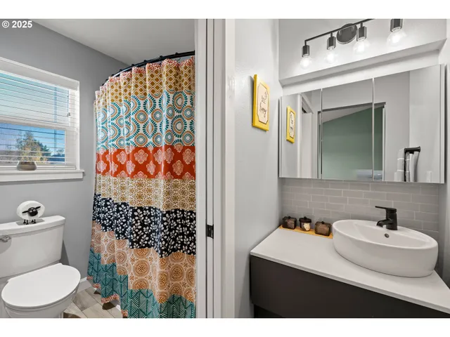 $390,000 | 1486 Northeast Market Drive, Fairview, OR 97024