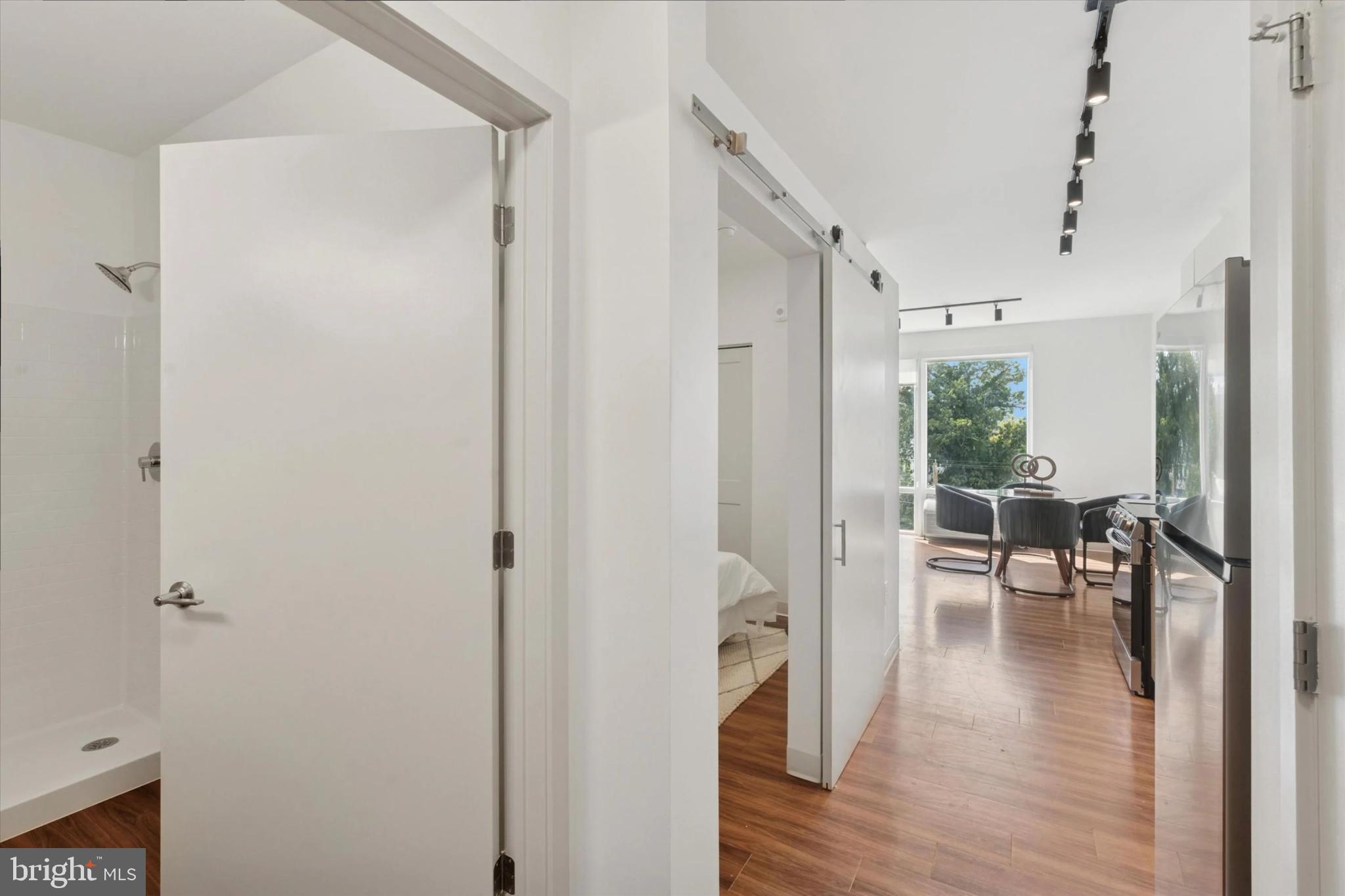 4240 Chestnut Street, Unit 505 Philadelphia, PA 19104 - Photo 11 of 38