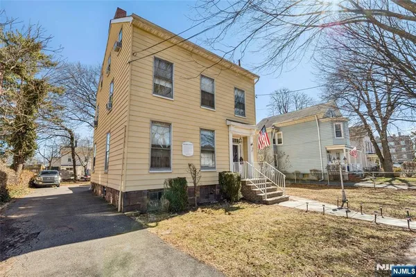 $499,000 | 27 Oakland Avenue, Bloomfield, NJ 07003