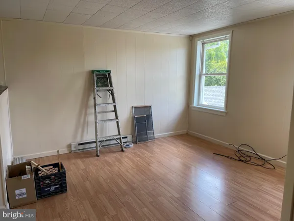 $1,200 | 421 B Strasburg Pike, Lancaster, PA 17602