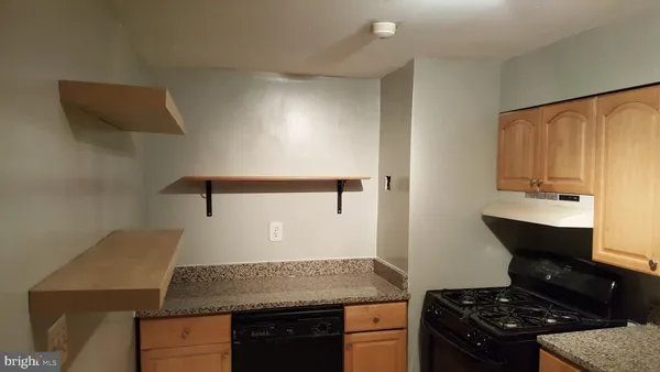 $2,450 | 624 Stirling Street, Baltimore, MD 21202