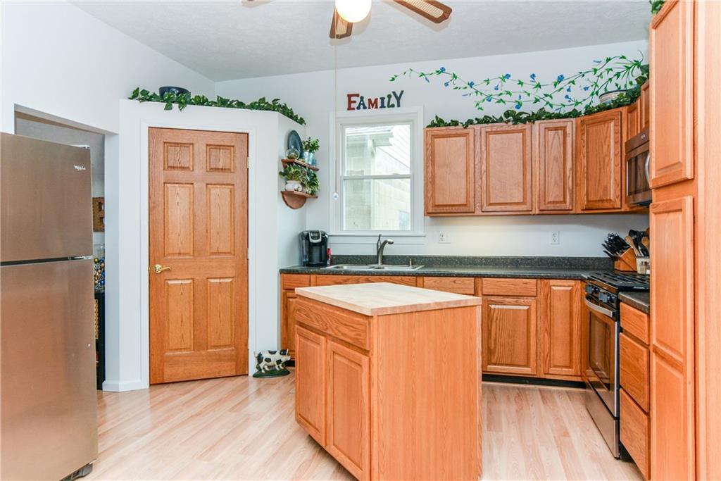 318 Spring Street Oakdale, PA 15071 - Photo 11 of 25 Gallery Image 11