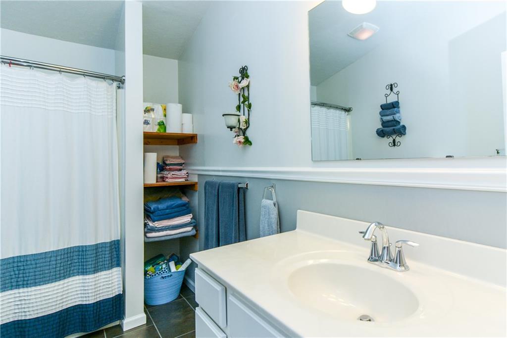 318 Spring Street Oakdale, PA 15071 - Photo 17 of 25 Gallery Image 17