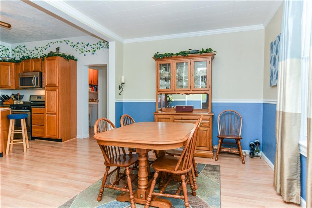 318 Spring Street Oakdale, PA 15071 - Photo 9 of 25 Gallery Image 9