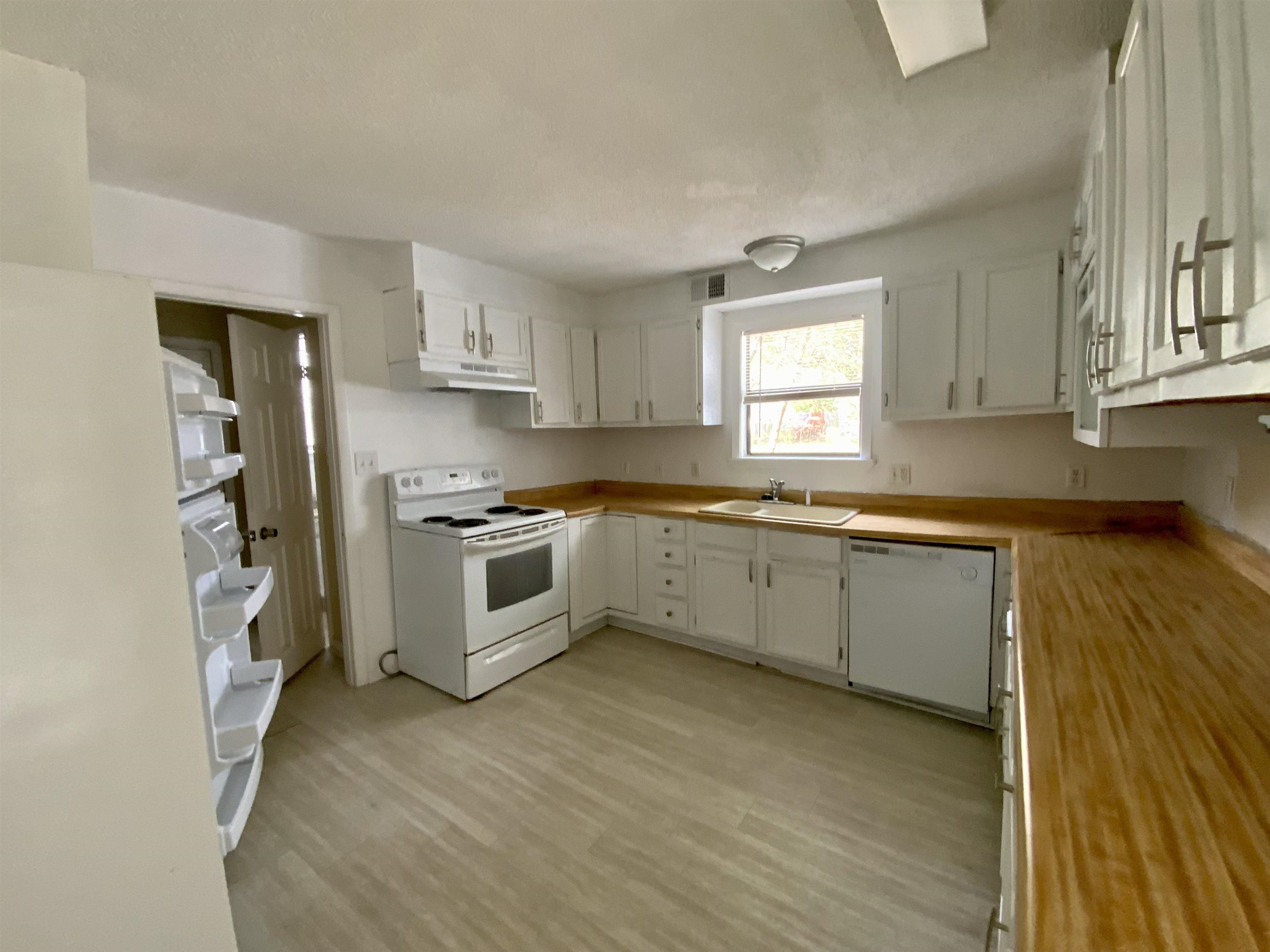 613 West Marigold Avenue Foley, AL 36535 - Photo 4 of 9