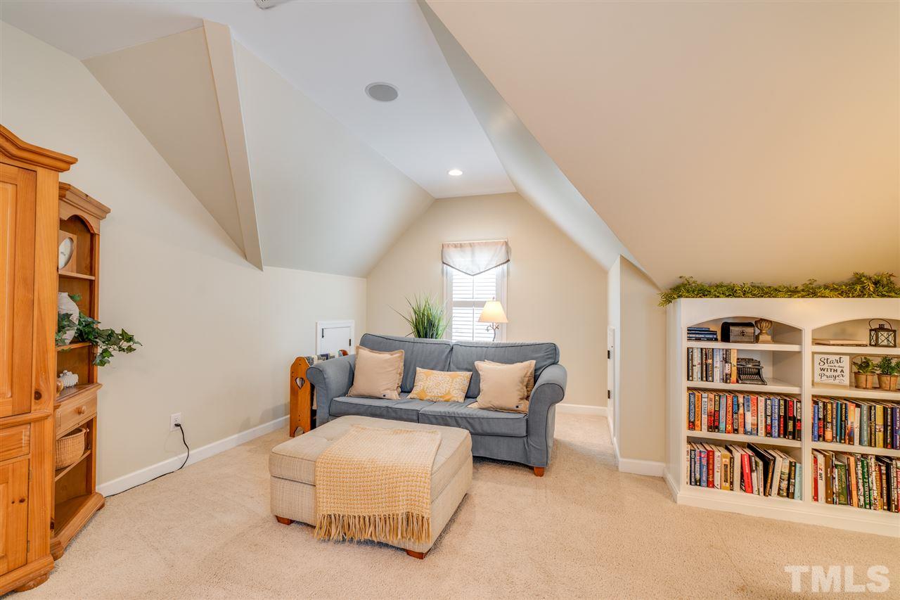 8900 Sanctus Lane Raleigh, NC 27613 - Photo 14 of 29