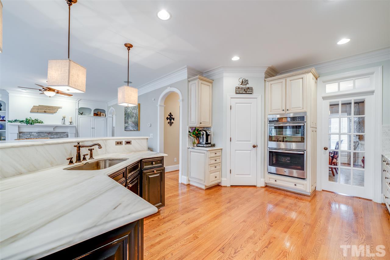 8900 Sanctus Lane Raleigh, NC 27613 - Photo 7 of 29