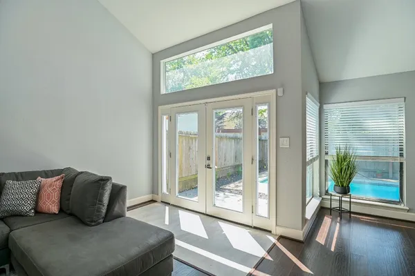 $2,600 | 12800 Briar Forest Drive, Unit 138, Houston, TX 77077