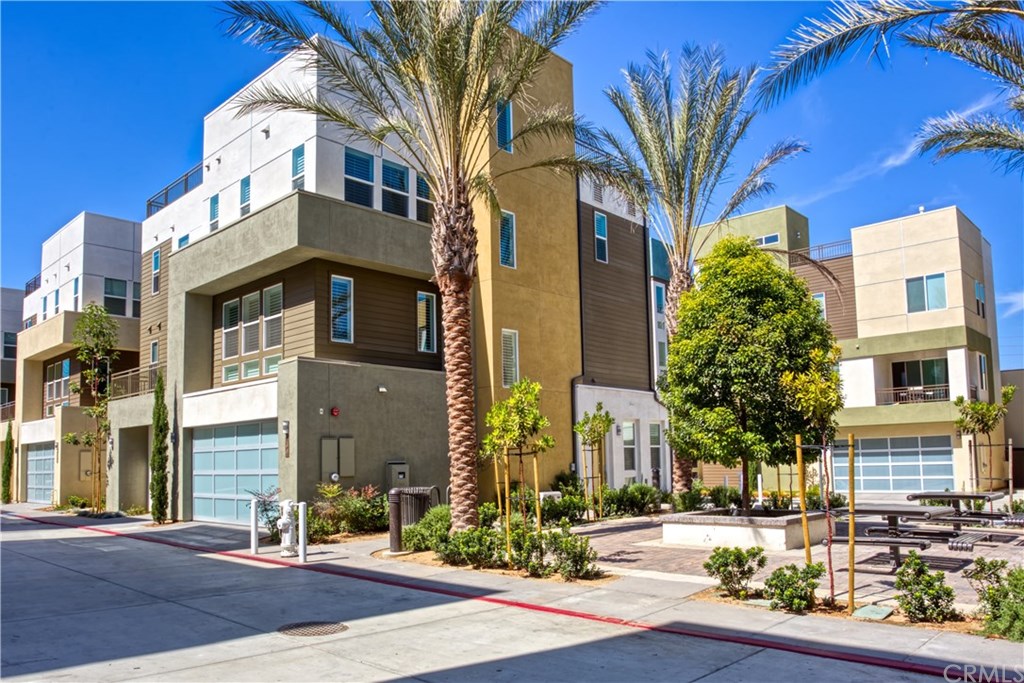 790 Leeward Way Costa Mesa, CA 92627 - Photo 25 of 29