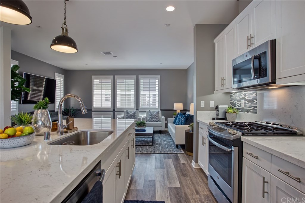 790 Leeward Way Costa Mesa, CA 92627 - Photo 6 of 29