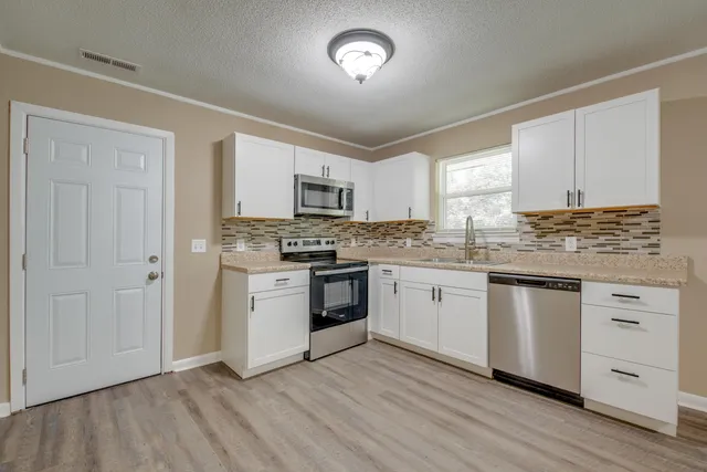 $299,000 | 27 Edgewood Circle, Fort Oglethorpe, GA 30742