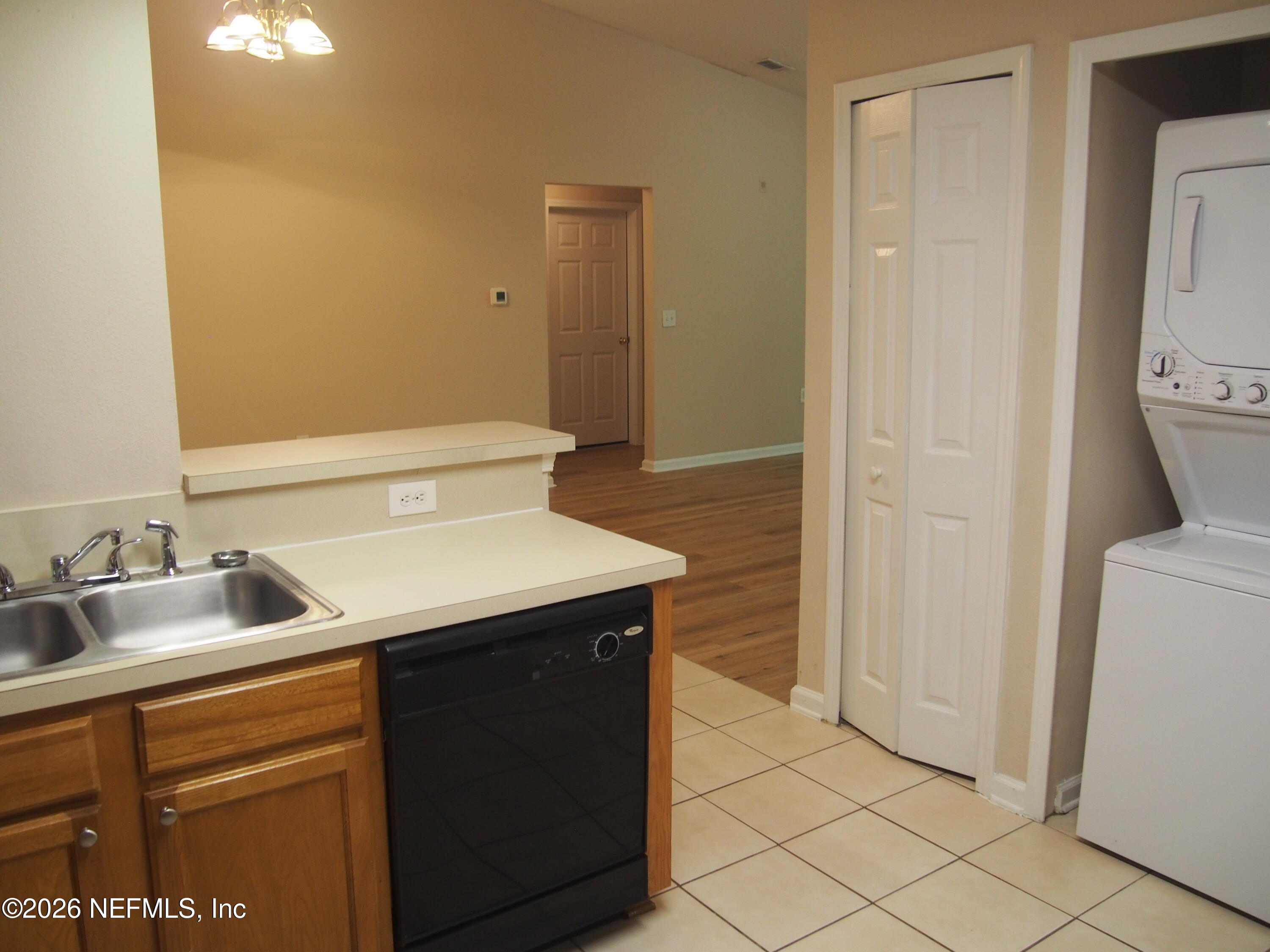7920 Merrill Road, Unit 1716 Jacksonville, FL 32277 - Photo 8 of 38 P1010159