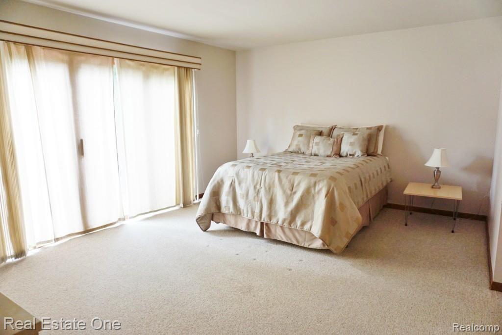 1618 Crestline Lane Rochester, MI 48307 - Photo 12 of 21 DSC00860.jpg