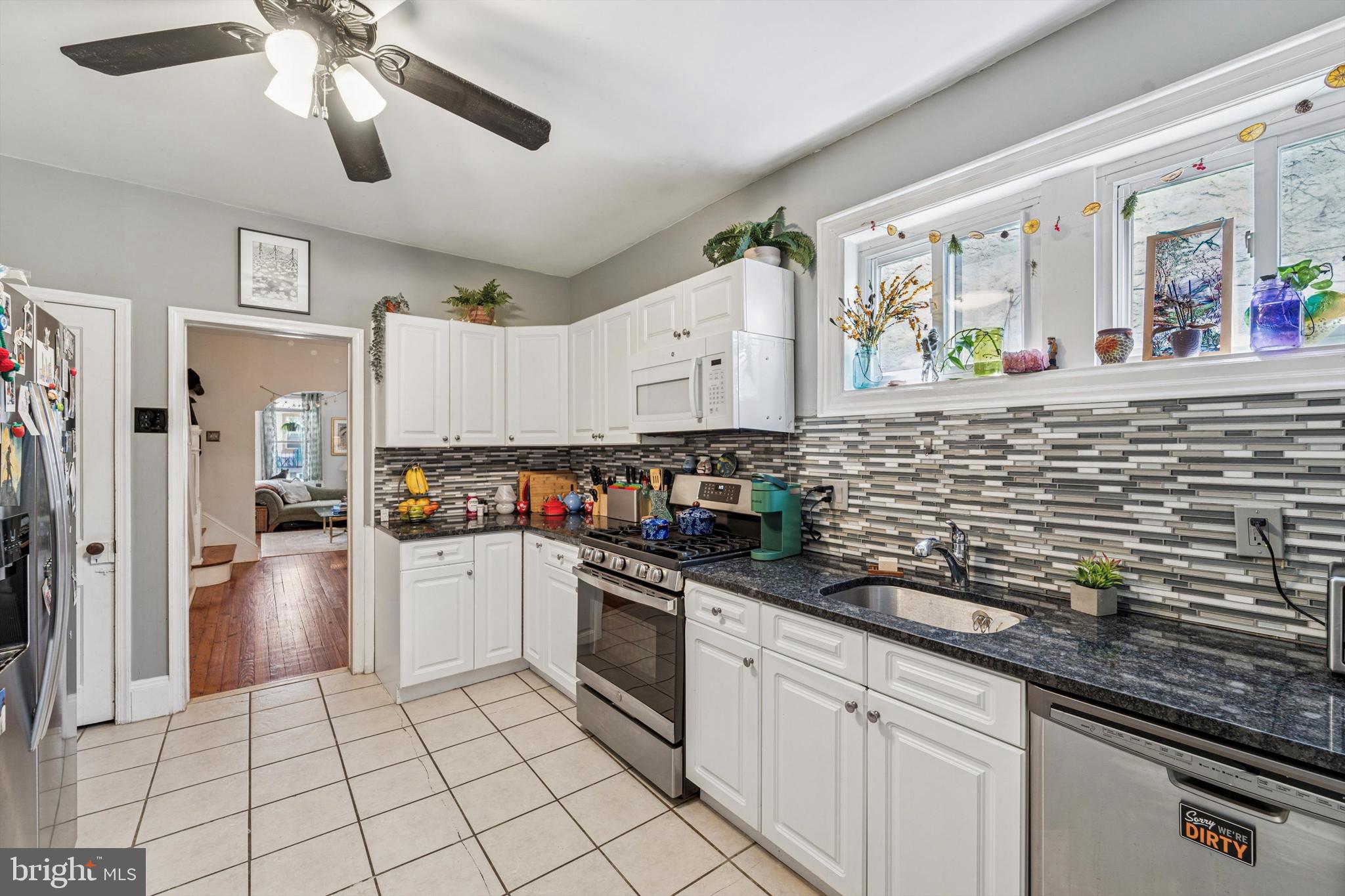 468 Ripka Street Philadelphia, PA 19128 - Photo 8 of 25