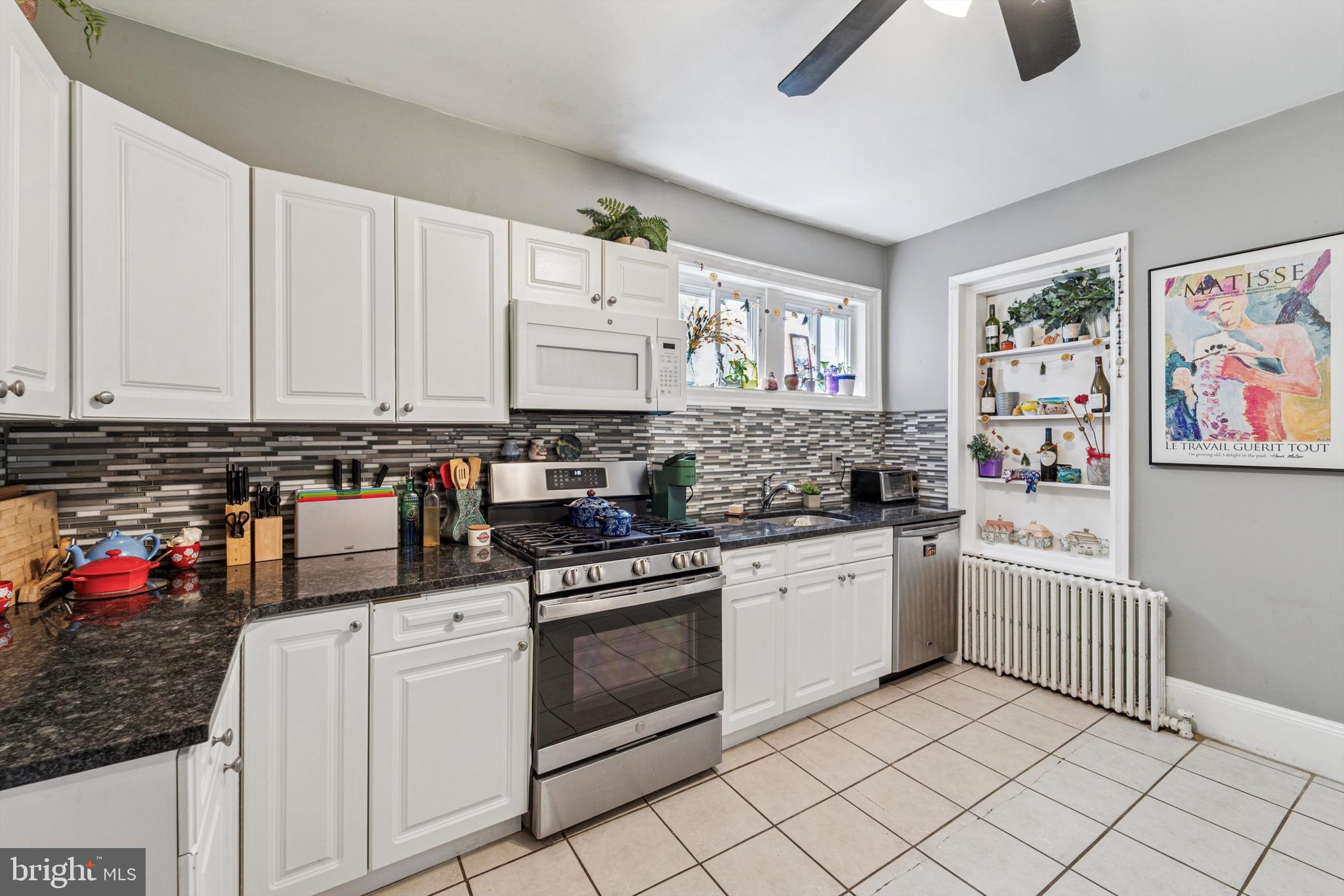 468 Ripka Street Philadelphia, PA 19128 - Photo 10 of 25