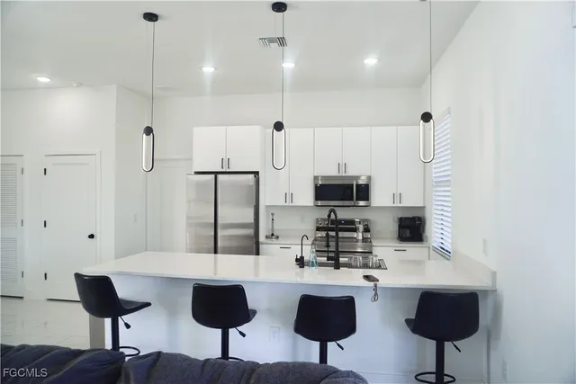 $3,200 | 2608 25th Street West, Lehigh Acres, FL 33971