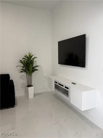 $3,200 | 2608 25th Street West, Lehigh Acres, FL 33971