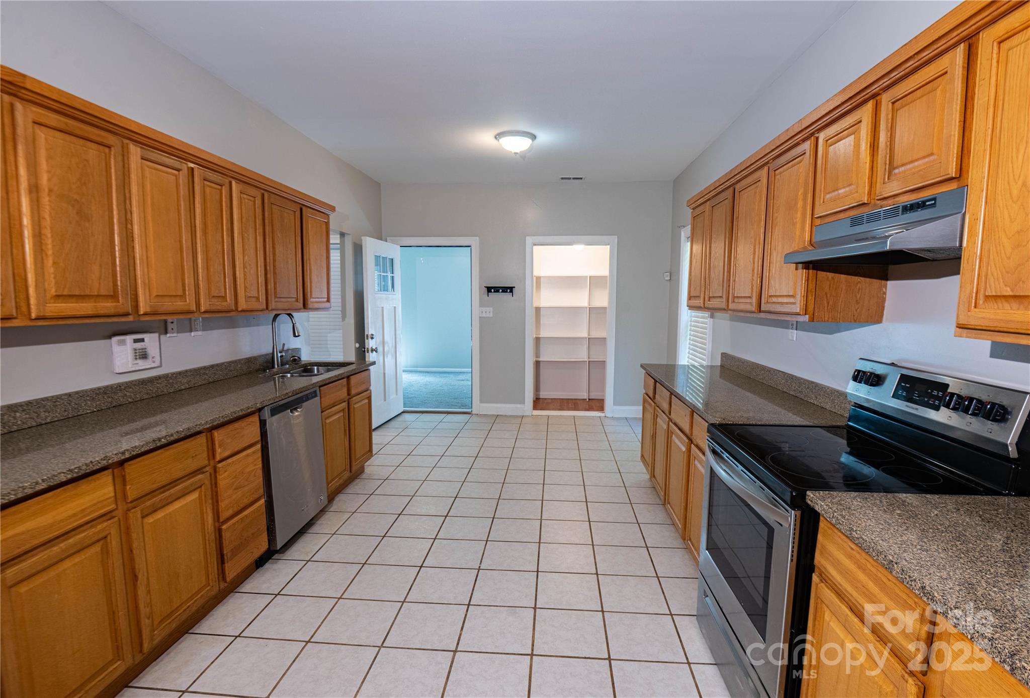 2843 Lakeshore Drive Chester, SC 29706 - Photo 9 of 33